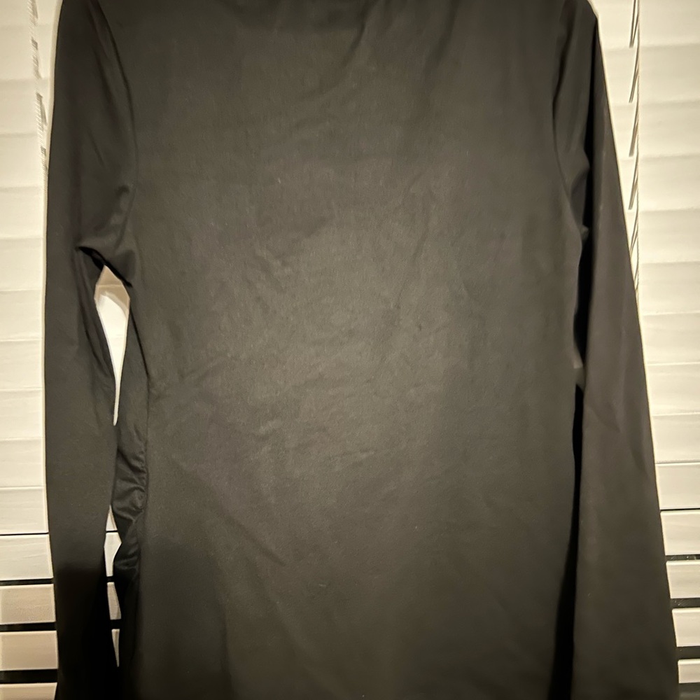 Size Large
Purchased from SHEIN
Never worn 
Black maternity shirt